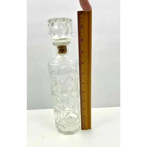 VTG Cut Glass Decanter Liquor Wine Bottle Diamond Pattern 11.5" Elegant MCM - Picture 8 of 14